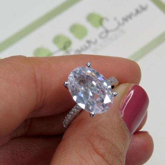 Macy's Oval Solitaire Moissanite Diamond Ring Size 6 - Picture 5 of 7